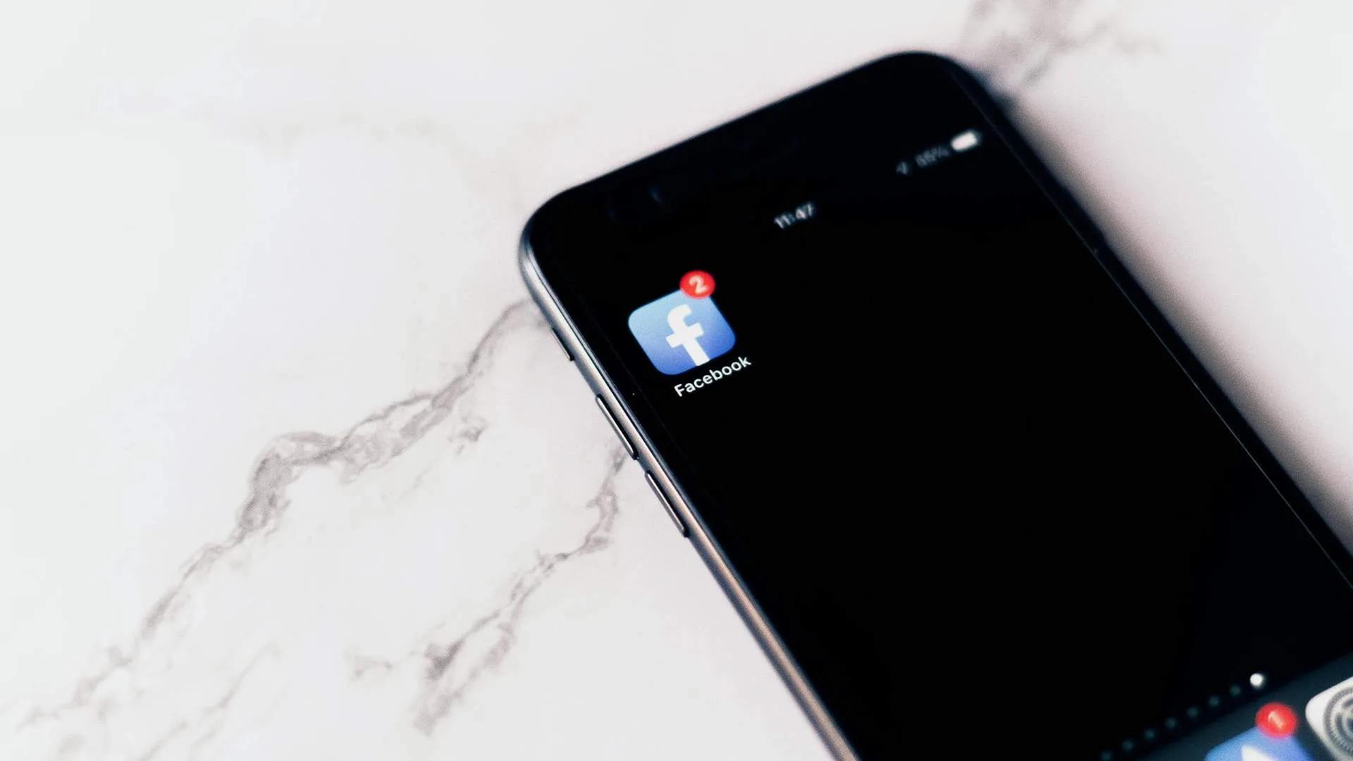 Facebook vs Instagram Marketing - 2